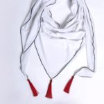 Scarf with 3 Madeiraquasts, Jersey white-red